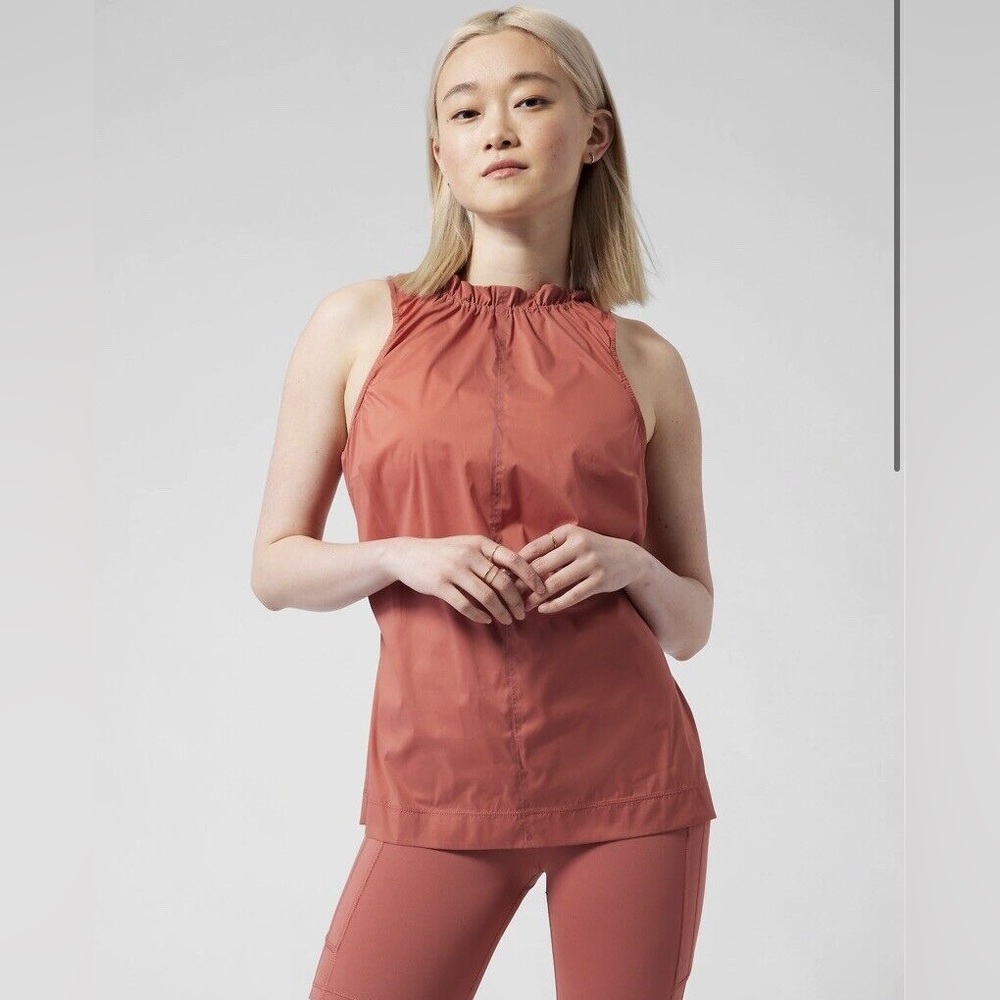 ATHLETA Levitate Tank Top Adjustable Shirt, Hiking Running Work